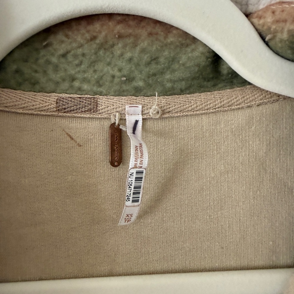 Free People Printed Ruby Distressed Jacket in Mar… - image 5